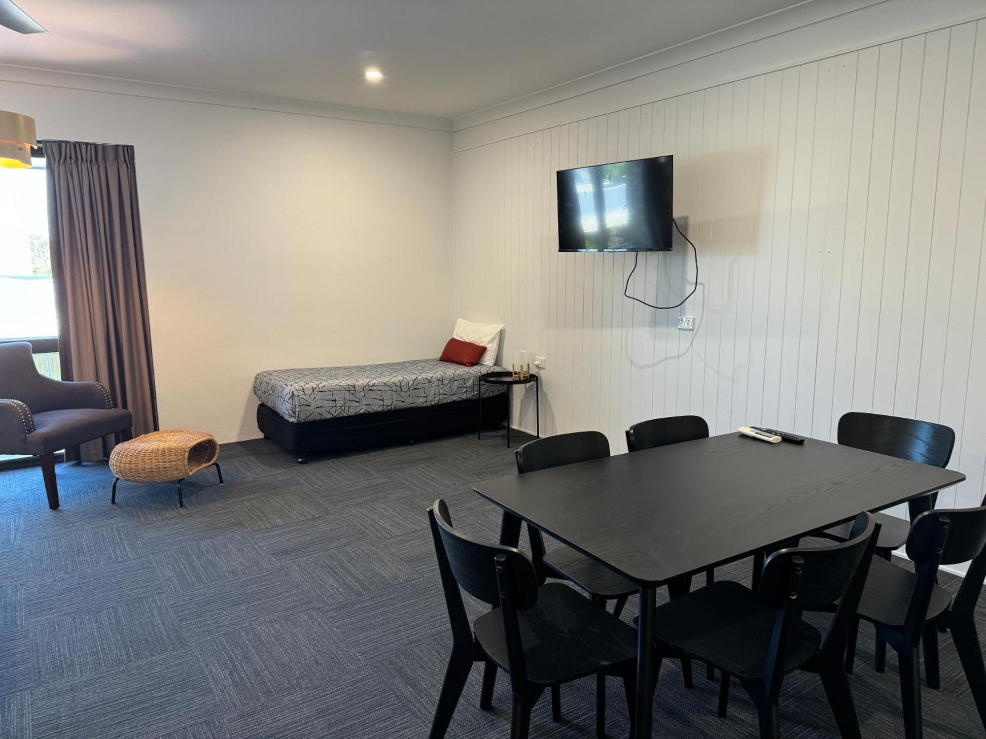 Longreach Motor Inn 외부 사진