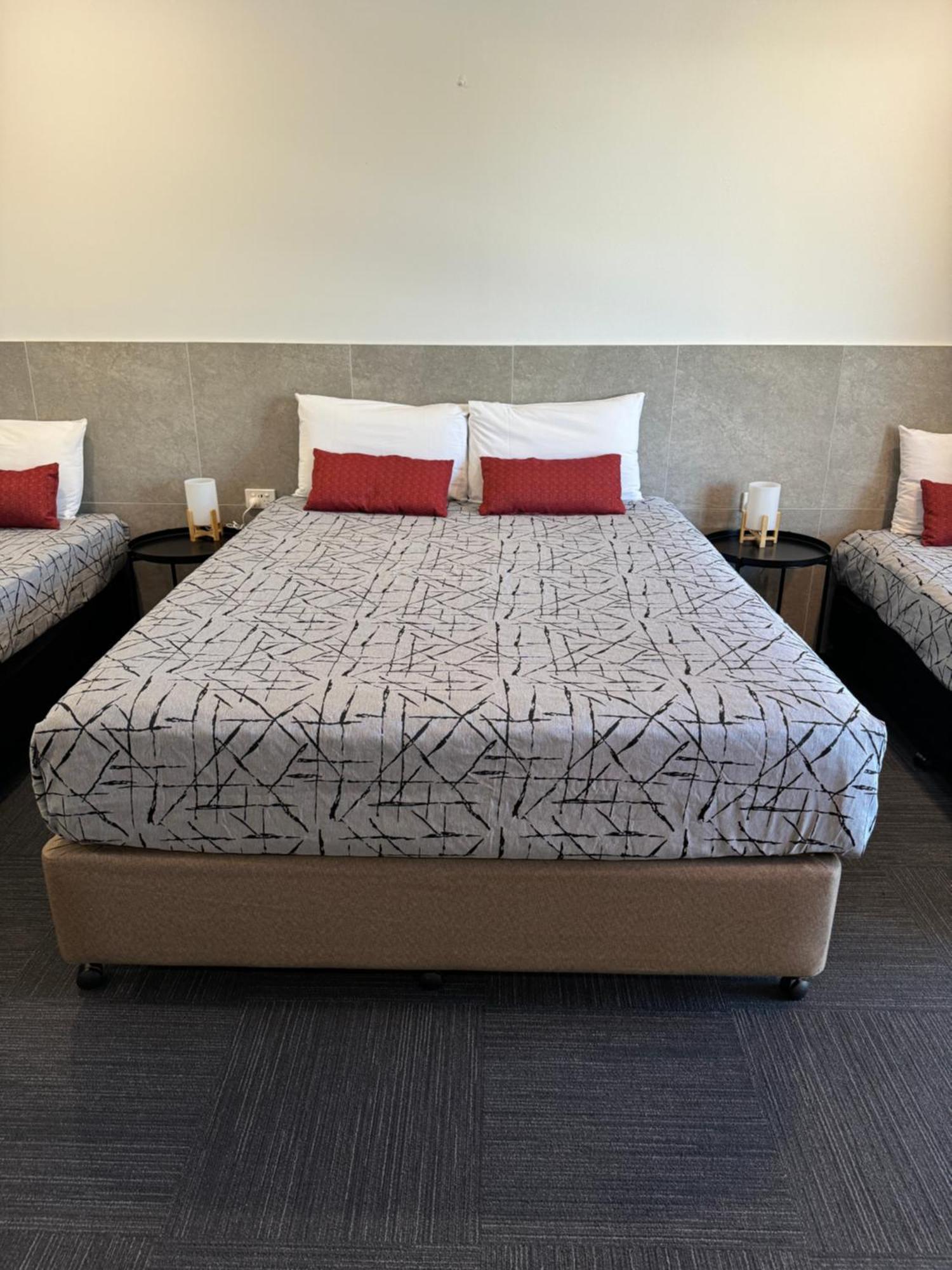 Longreach Motor Inn 외부 사진