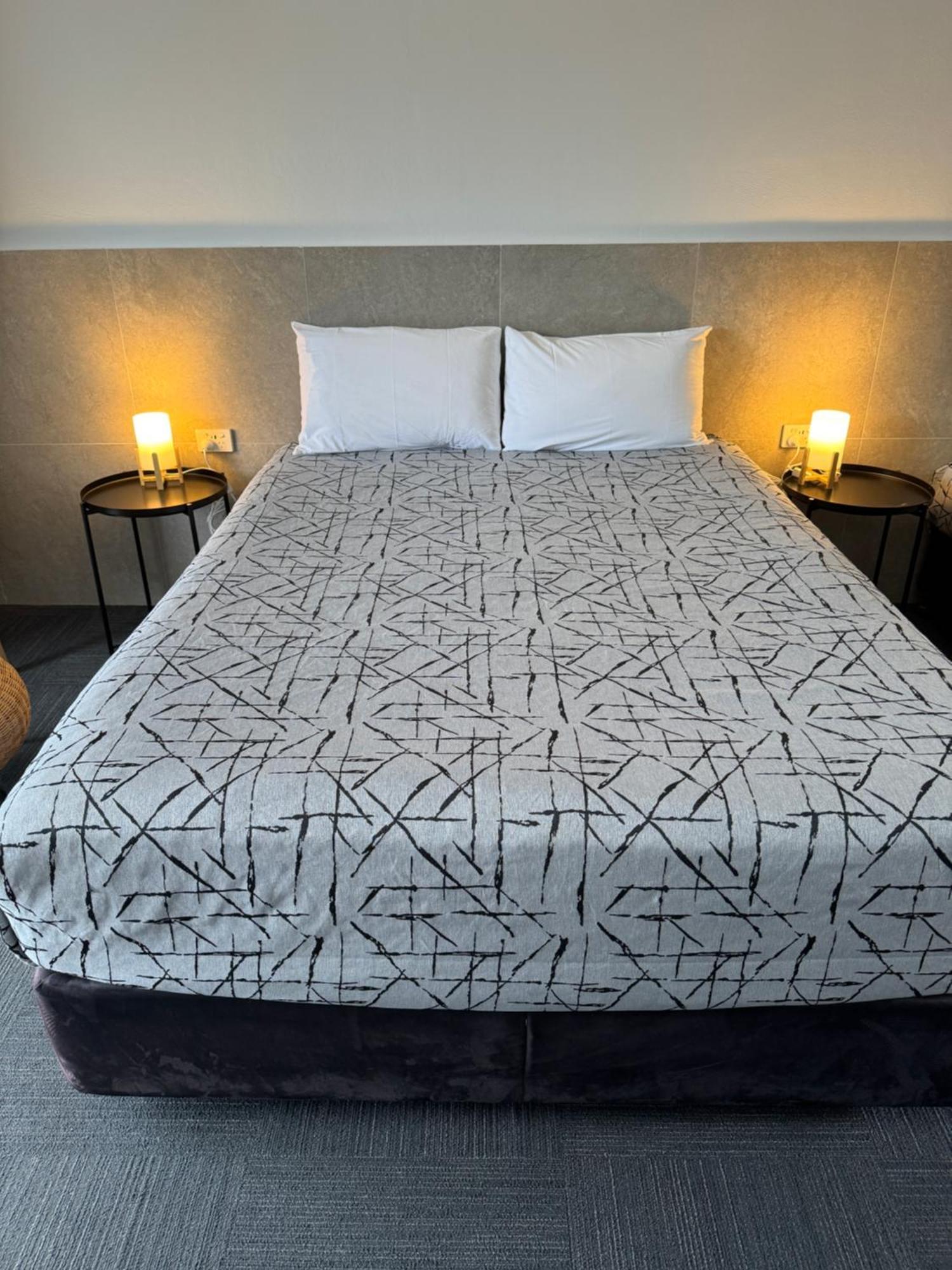 Longreach Motor Inn 외부 사진
