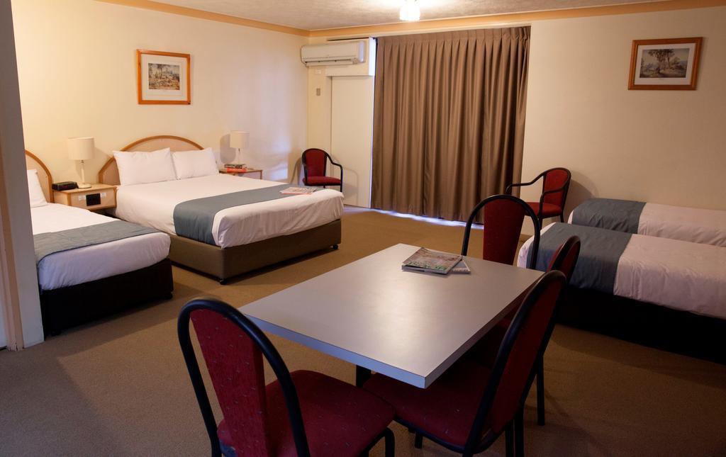 Longreach Motor Inn 외부 사진