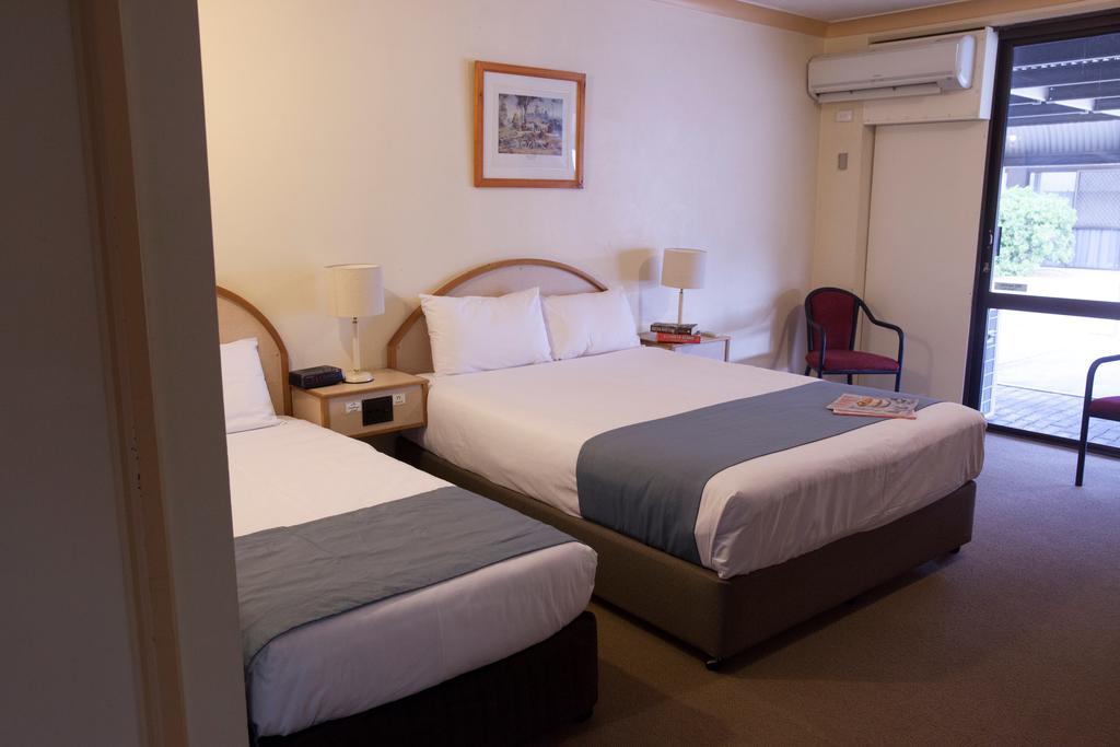 Longreach Motor Inn 외부 사진