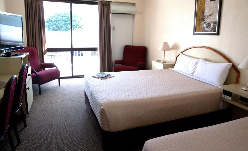 Longreach Motor Inn 외부 사진