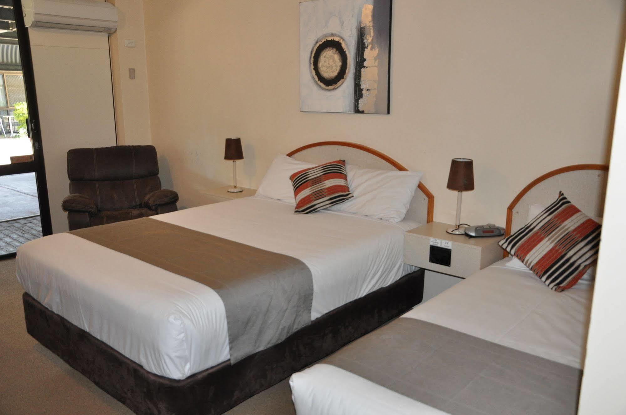 Longreach Motor Inn 외부 사진
